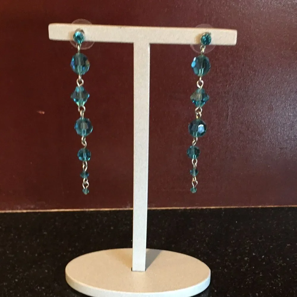 Cache earrings - Picture 7 of 7